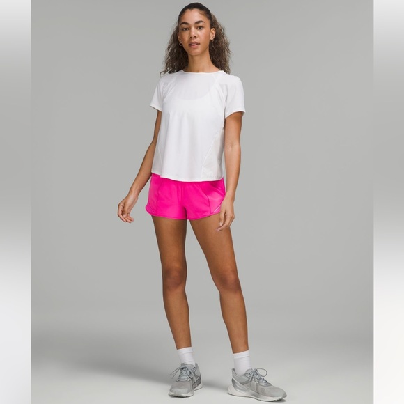 lululemon Hotty Hot Low-Rise Lined Short 2.5" in Sonic Pink Size 0 Brand New NWT - Picture 10 of 16